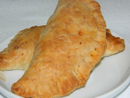 Empanada de carne hojaldrada
