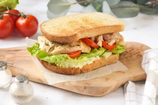 Sándwich de pollo